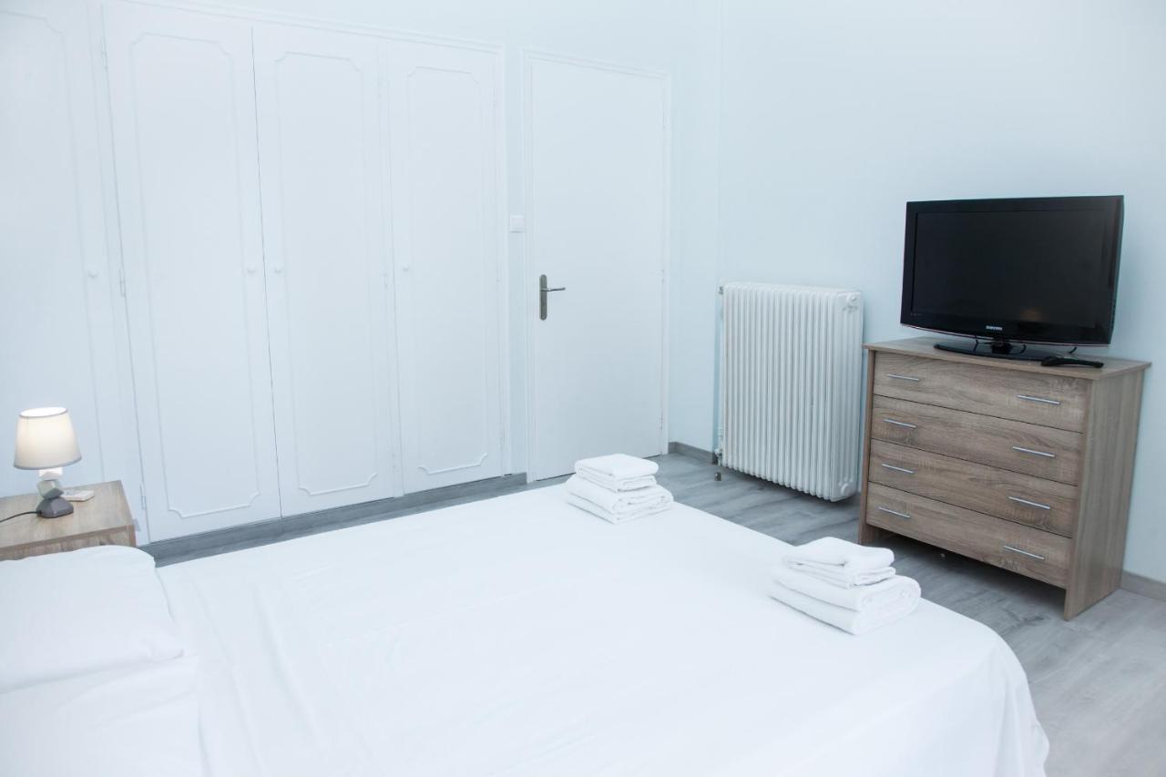 Sunny And Minimal Apt In Glyfada With 3 Bdrm Афіни Екстер'єр фото