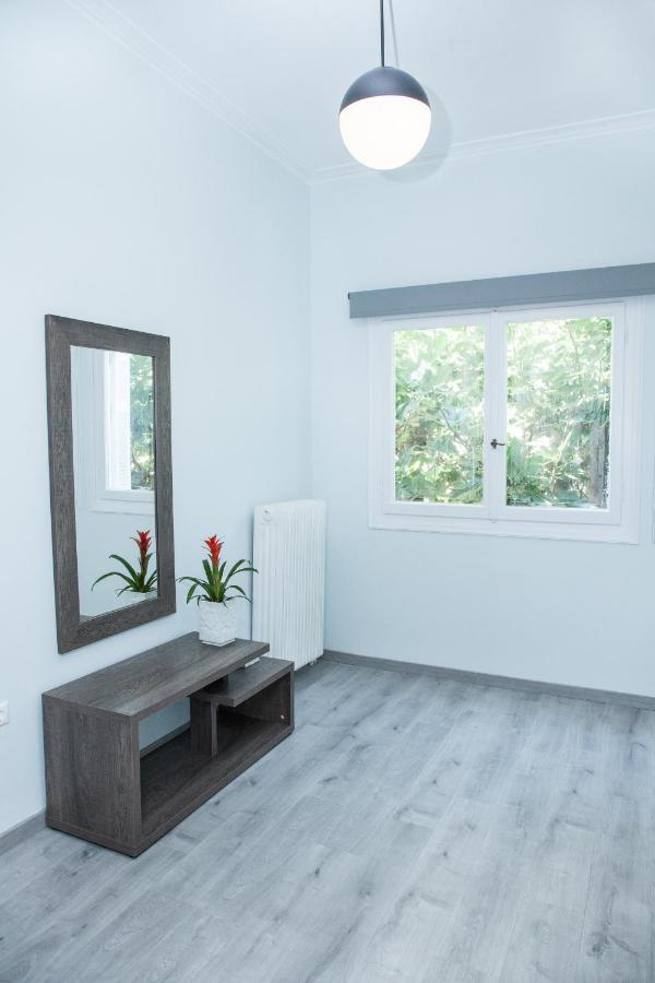 Sunny And Minimal Apt In Glyfada With 3 Bdrm Афіни Екстер'єр фото