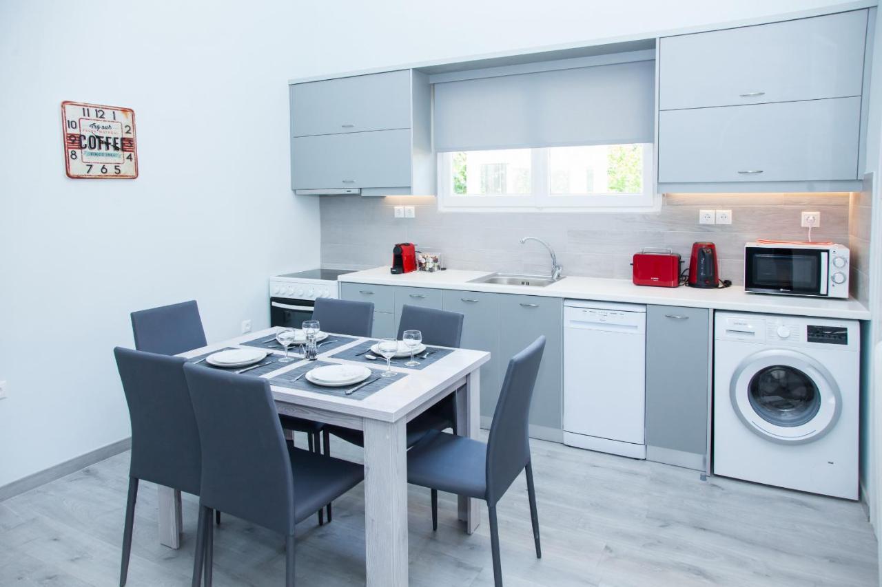 Sunny And Minimal Apt In Glyfada With 3 Bdrm Афіни Екстер'єр фото